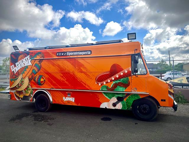 El Pariente taquería truck