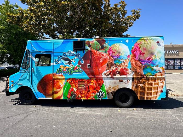 El Águila ice cream food truck